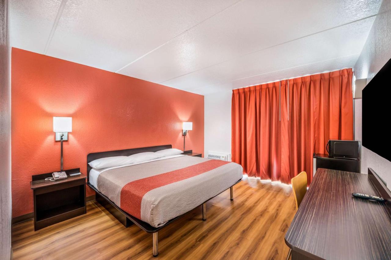Motel 6-Henderson, Tx Bagian luar foto