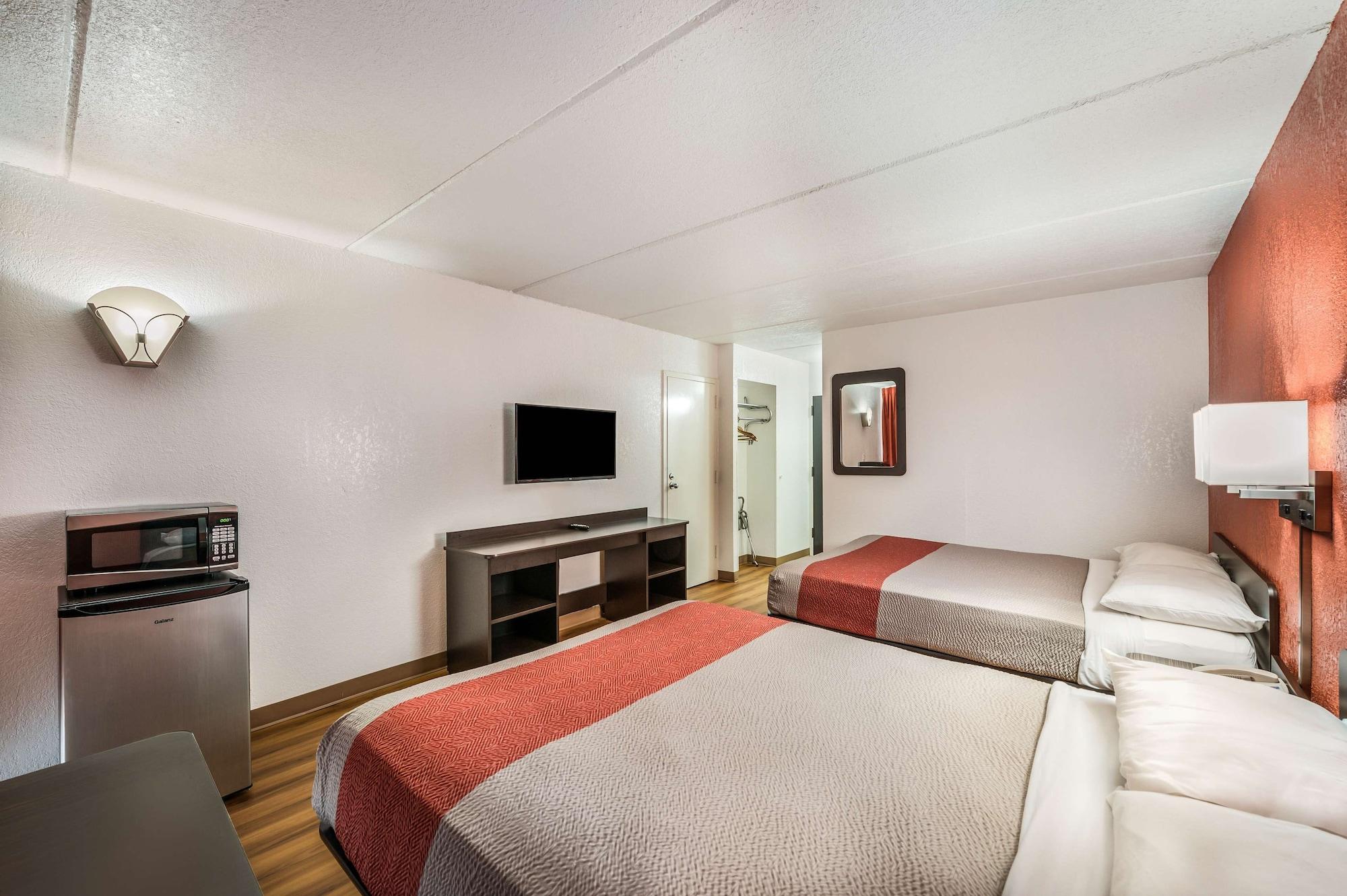 Motel 6-Henderson, Tx Bagian luar foto