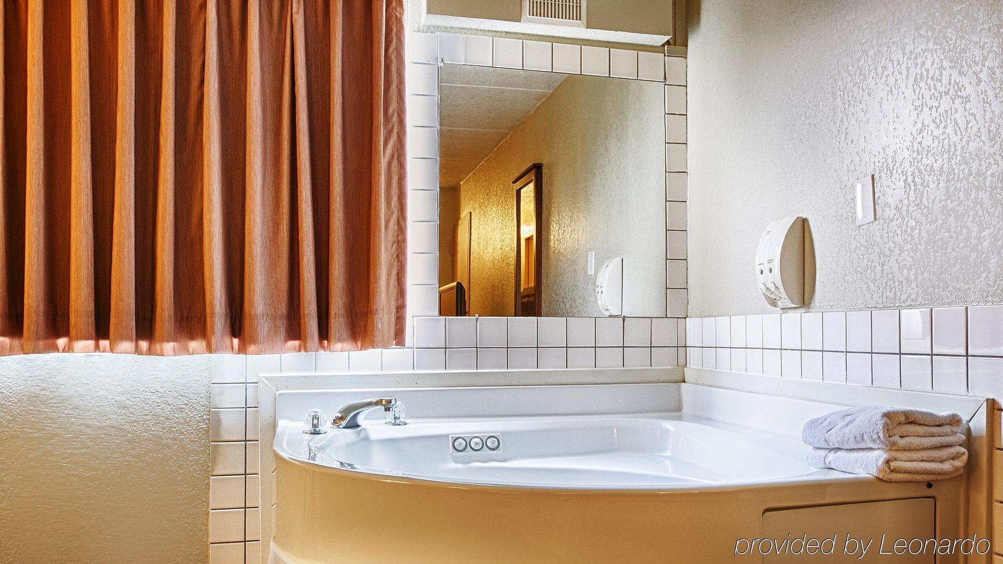 Motel 6-Henderson, Tx Bagian luar foto